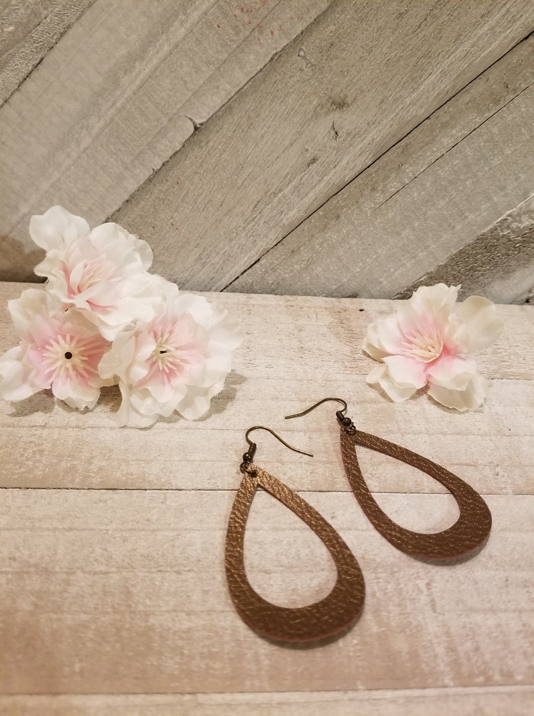 Bronze Hollow Teardrop Earrings