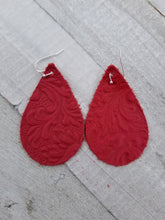 Load image into Gallery viewer, Tear Drop  Leather Earrings